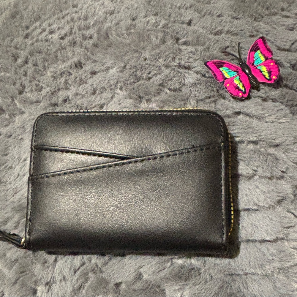 Minimal Black Zip Card Wallet